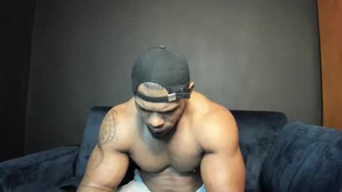 Snapshot of tayler_waka chatting on 03.01.25 Tyler online show from 03.01.25