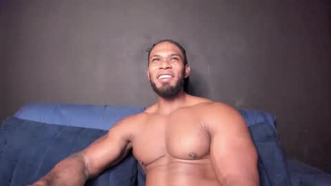 Snapshot of tayler_waka chatting on 10.12.25 Tyler online show from 10.12.25