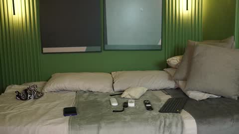 Teylor  Kim online show from 09.27.25