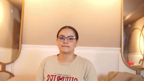 Teylor  Kim online show from 10.11.25