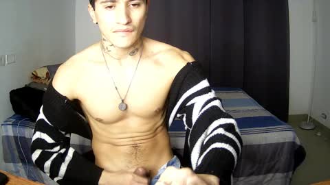 Snapshot of taylor_024 chatting on 05.30.26 independent model online show from 05.30.26
