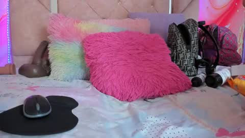 Sarah  online show from 09.08.25