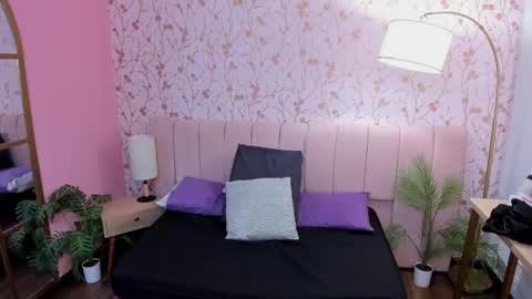 Taylor Bennet online show from 10.05.25