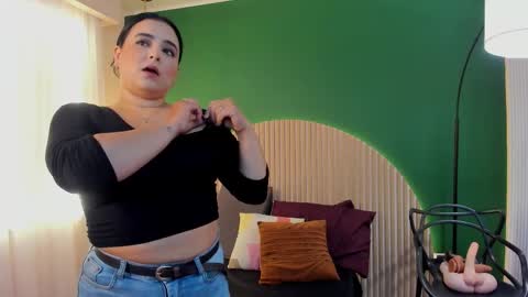 Taylor Bennet online show from 11.16.25