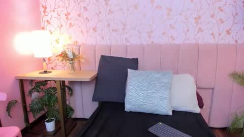 Taylor Bennet online show from 03.24.26