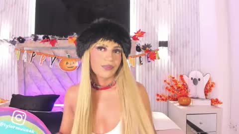 Taylor Harveey online show from 10.28.25