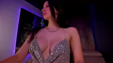 Taylor  Help me to get 100 thumbs up online show from 02.11.25