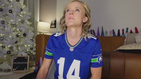 Snapshot of taylor_love_303 chatting on 12.18.25 Taylor -- online show from 12.18.25