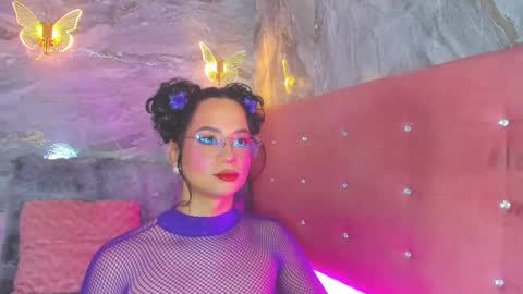 Taylor Sanz online show from 09.17.25