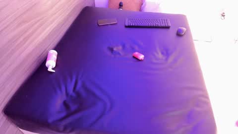 Taylor  online show from 01.20.25