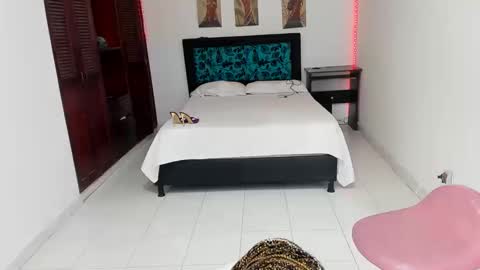 taylorslims online show from 02.20.25