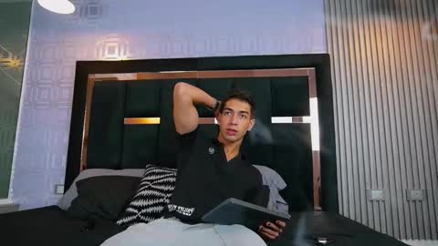 taylorsmiths_ online show from 11.23.25