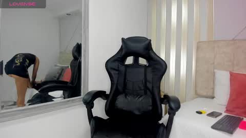 tayra online show from 01.10.25