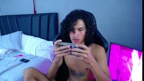 Tayron online show from 04.16.26