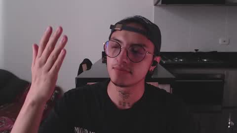 Snapshot of te0__0 chatting on 03.05.25 Teo independent model online show from 03.05.25