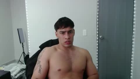 Snapshot of team23hot0 chatting on 10.11.25 team23hot0 online show from 10.11.25