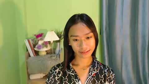 Snapshot of teamo_kiara chatting on 12.17.24 your future wife online show from 12.17.24