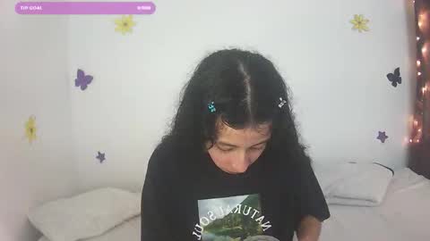 Snapshot of teaonix chatting on 12.21.25 teaonix online show from 12.21.25