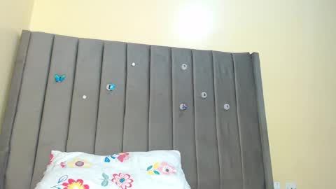 queen online show from 02.11.25