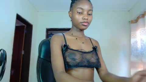 queen online show from 10.11.25