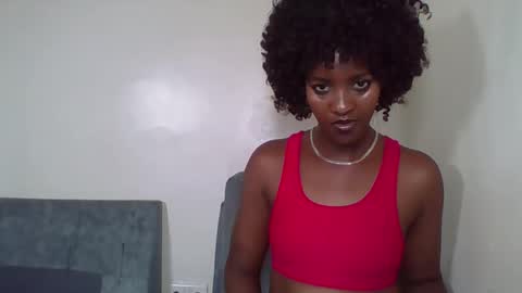 Snapshot of tee_kaicy chatting on 09.30.25 kaicy online show from 09.30.25