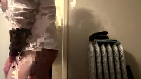 Twizzler online show from 09.26.25