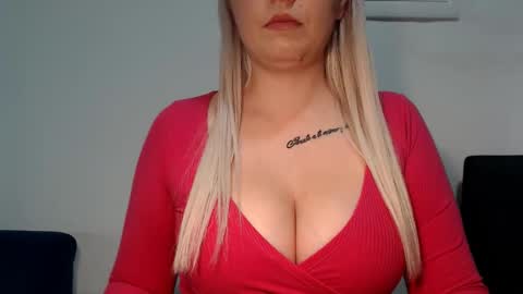 Teeyara  online show from 10.01.25