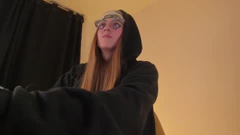 Snapshot of tekila__ chatting on 03.08.25 tekila__ online show from 03.08.25