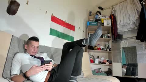 Snapshot of telepaticman chatting on 01.16.26 Virg Lszl online show from 01.16.26