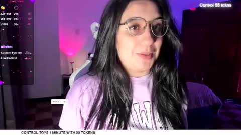 Snapshot of tellme_maddie chatting on 06.10.26 Maddie online show from 06.10.26