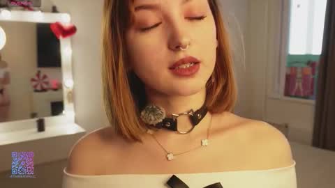 Sarah     online show from 02.16.26