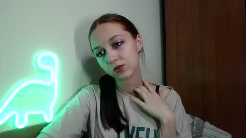 Snapshot of temptingvision chatting on 02.25.25 temptingvision online show from 02.25.25