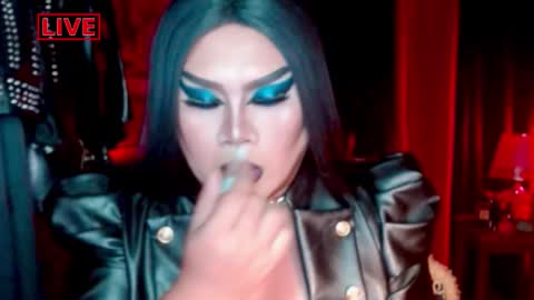 Snapshot of temptress_cocoxxx chatting on 03.07.26 Mistress Coco online show from 03.07.26