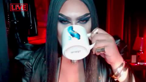 Snapshot of temptress_cocoxxx chatting on 03.23.26 Mistress Coco online show from 03.23.26