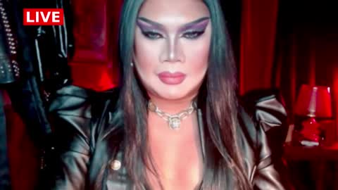 Snapshot of temptress_cocoxxx chatting on 04.01.26 Mistress Coco online show from 04.01.26