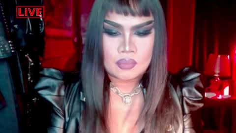 Snapshot of temptress_cocoxxx chatting on 04.05.26 Mistress Coco online show from 04.05.26