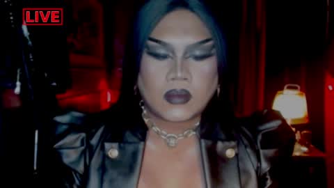 Snapshot of temptress_cocoxxx chatting on 07.18.26 Mistress Coco online show from 07.18.26