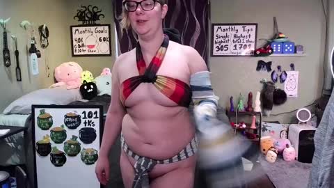 Pixie and Tentacle Overlord online show from 03.12.25