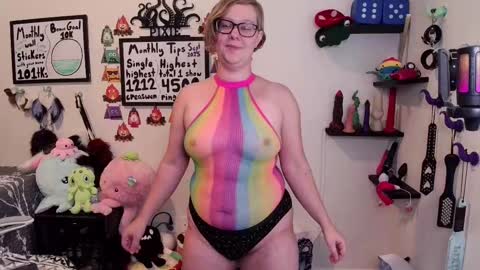 Pixie and Tentacle Overlord online show from 09.19.25