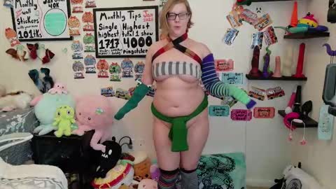 Pixie and Tentacle Overlord online show from 01.14.26