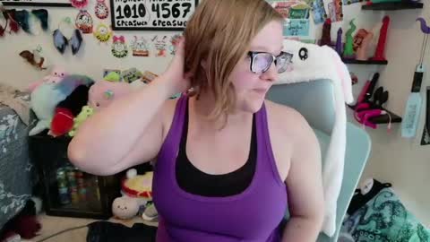 Snapshot of ten_tickle_pixie chatting on 04.15.26 Pixie and Tentacle Overlord online show from 04.15.26