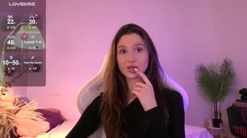 Snapshot of tenderbabyy chatting on 11.26.25 Amina online show from 11.26.25