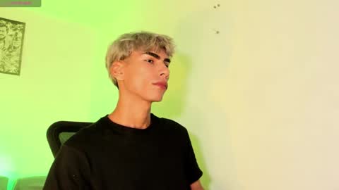 Snapshot of teo_369 chatting on 09.11.25 Teo online show from 09.11.25