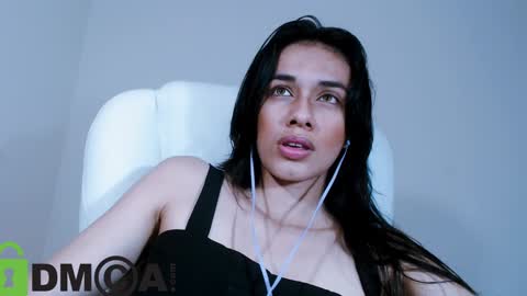 Lisa online show from 12.22.24