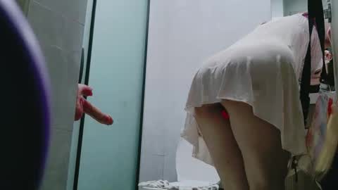 Snapshot of teresaxu95 chatting on 11.01.25 robin moon online show from 11.01.25