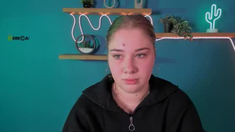 Snapshot of tereza_moon chatting on 10.18.25 Youre Tereza online show from 10.18.25