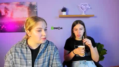 Snapshot of tereza_moon chatting on 10.21.25 Youre Tereza online show from 10.21.25