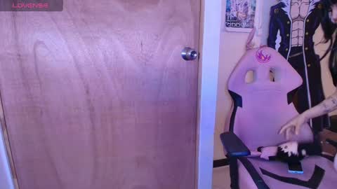 Terra Elowen online show from 11.20.25