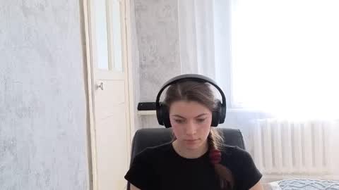 Anny Simpson online show from 09.27.25