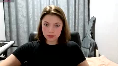 Snapshot of terranaufzinger chatting on 06.19.26 Anny Simpson online show from 06.19.26